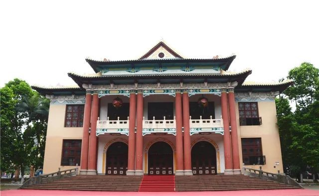 广西民族大学