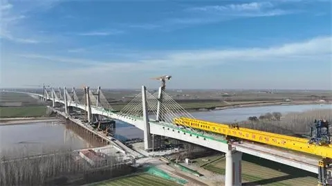 跨黄河.jpeg