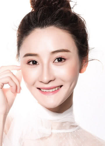 周婷