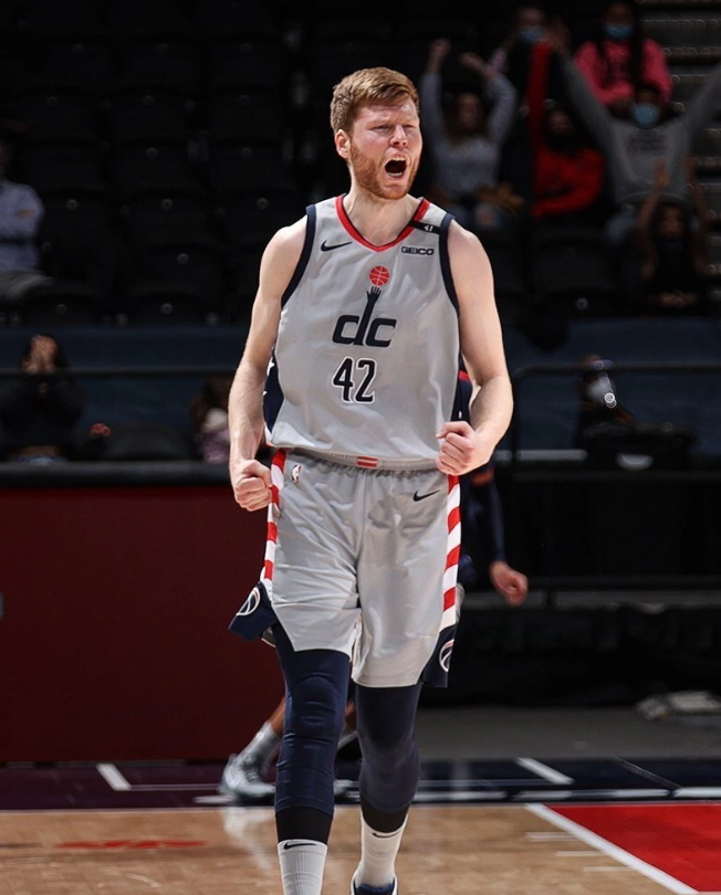 戴维斯·贝尔坦斯