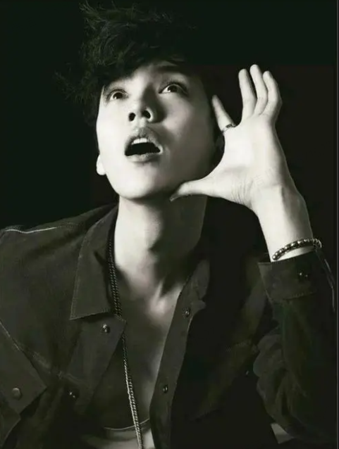 鹿晗1.png