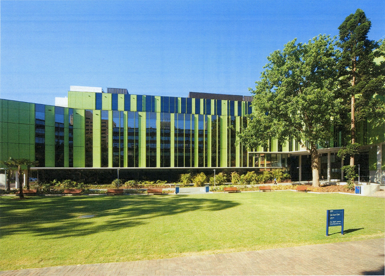 新南威尔士大学