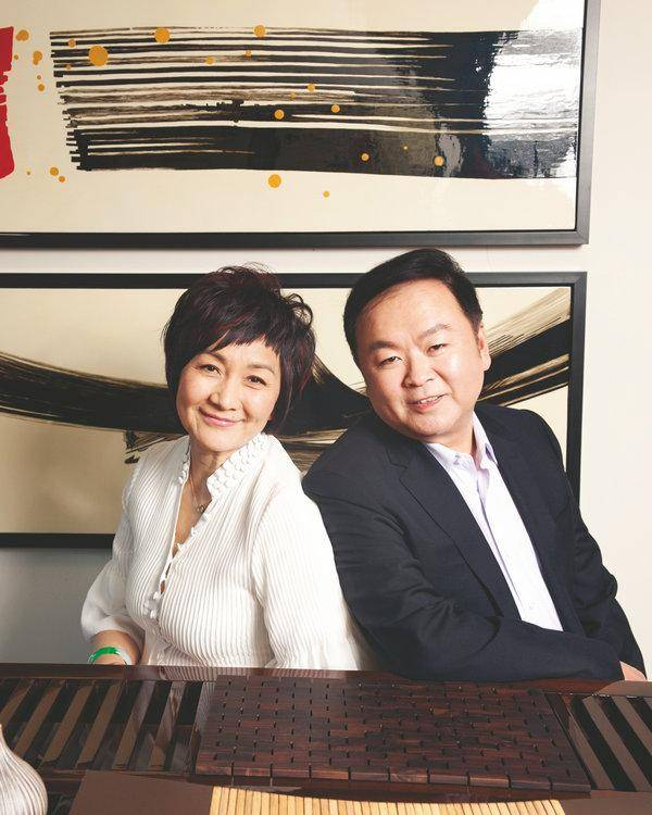 高希希与妻子白玉合照.jpeg
