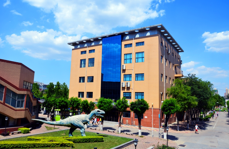 河北地质大学博物馆.png