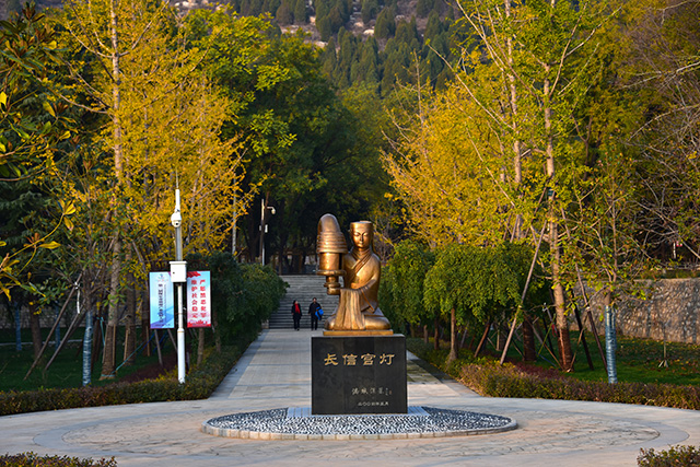 满城区