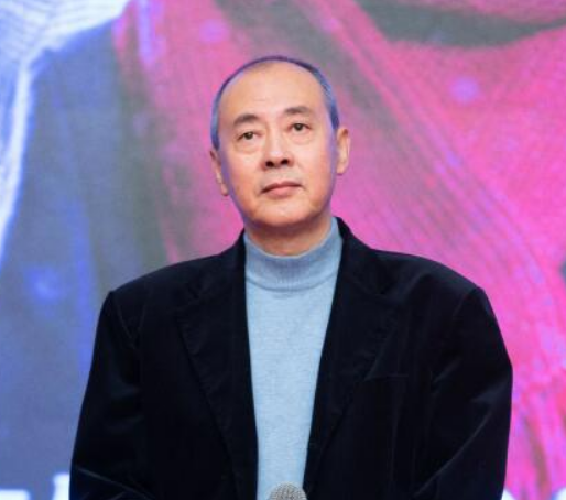 金水桥边