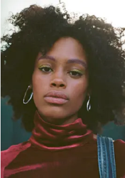 阿贾尼·拉塞尔