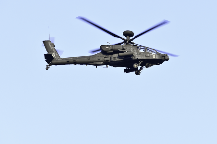 AH-64武装直升机