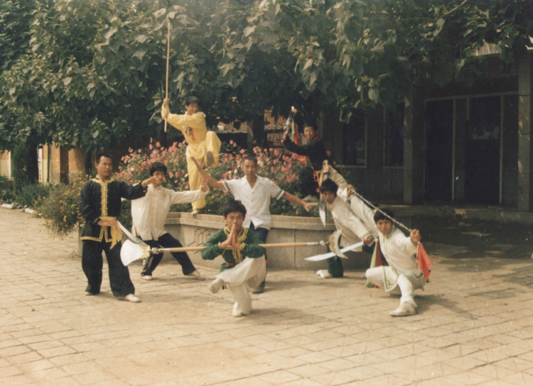 随缠手.png