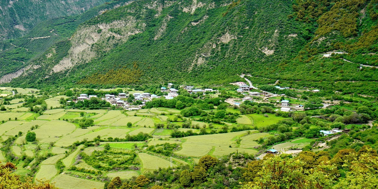 雅鲁藏布大峡谷