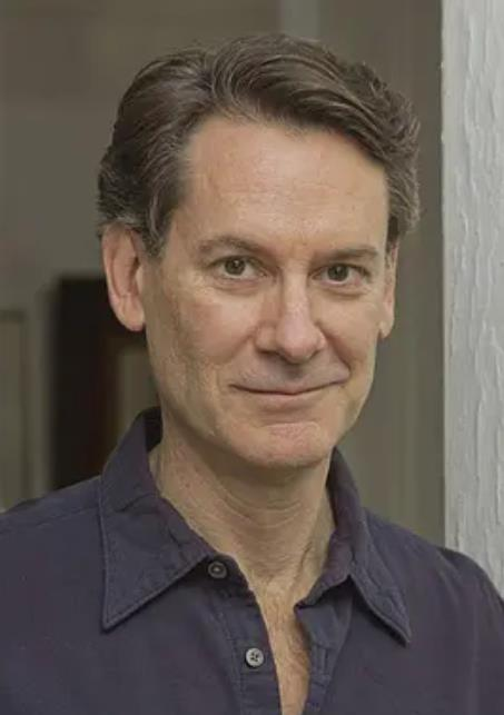 埃兹拉·巴恩斯