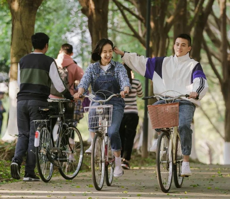 山月不知心底事