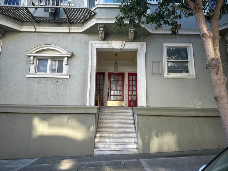 2023年旧金山华裔女子陈尸家中案