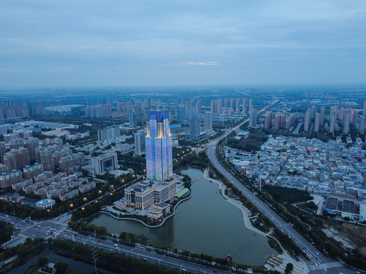 许昌 魏都区 东湖游园 中原国际饭店 建安大道  莲城大道  许昌音乐喷泉  许昌万达广场