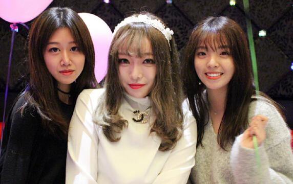 王文[王中磊女儿]