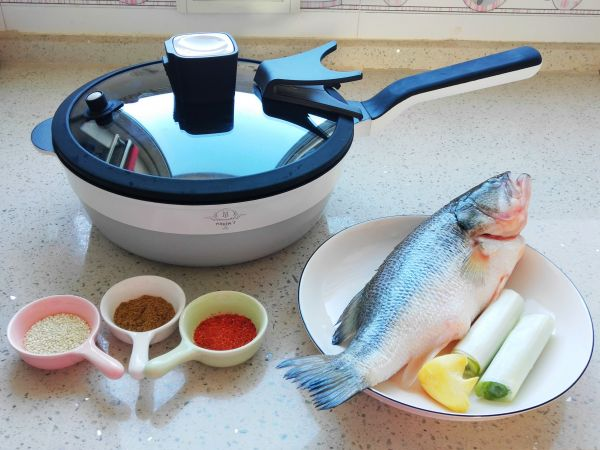 煎鲈鱼