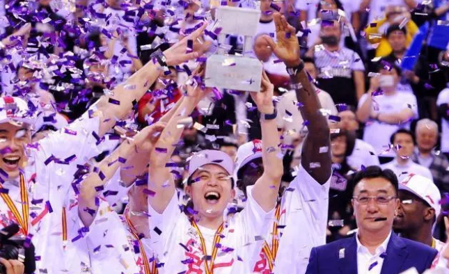 杨鸣