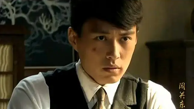 靳东