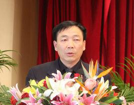 杨玉忠
