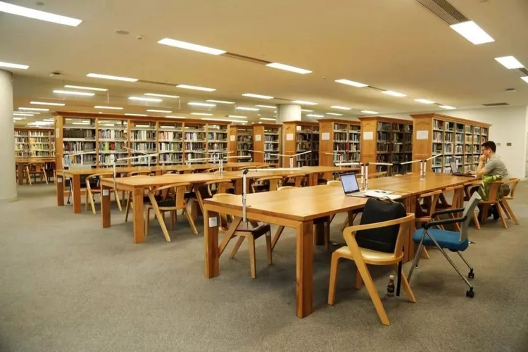 香港理工大学