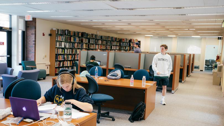 feldberg-library-student.jpeg