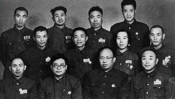1949年李天佑、钟赤兵、罗荣桓（前左起）