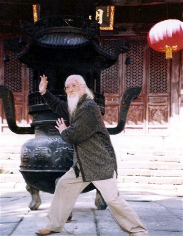 吕紫剑