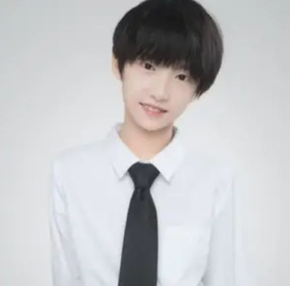 姚昱辰