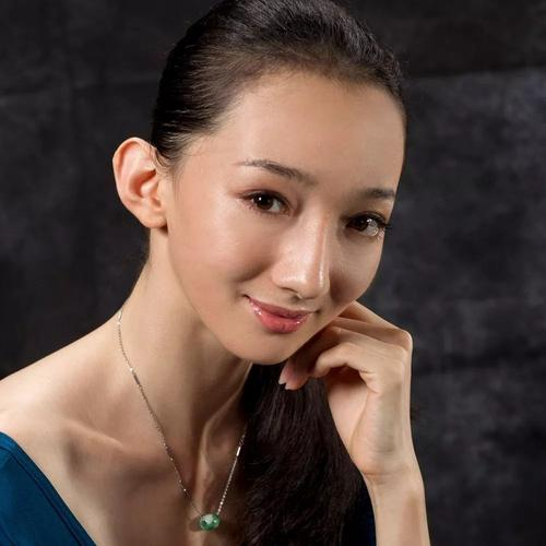 曹舒慈