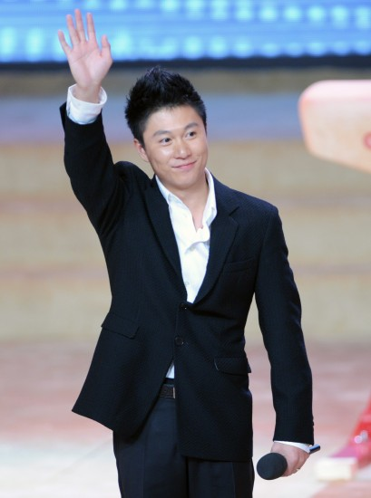 李小鹏