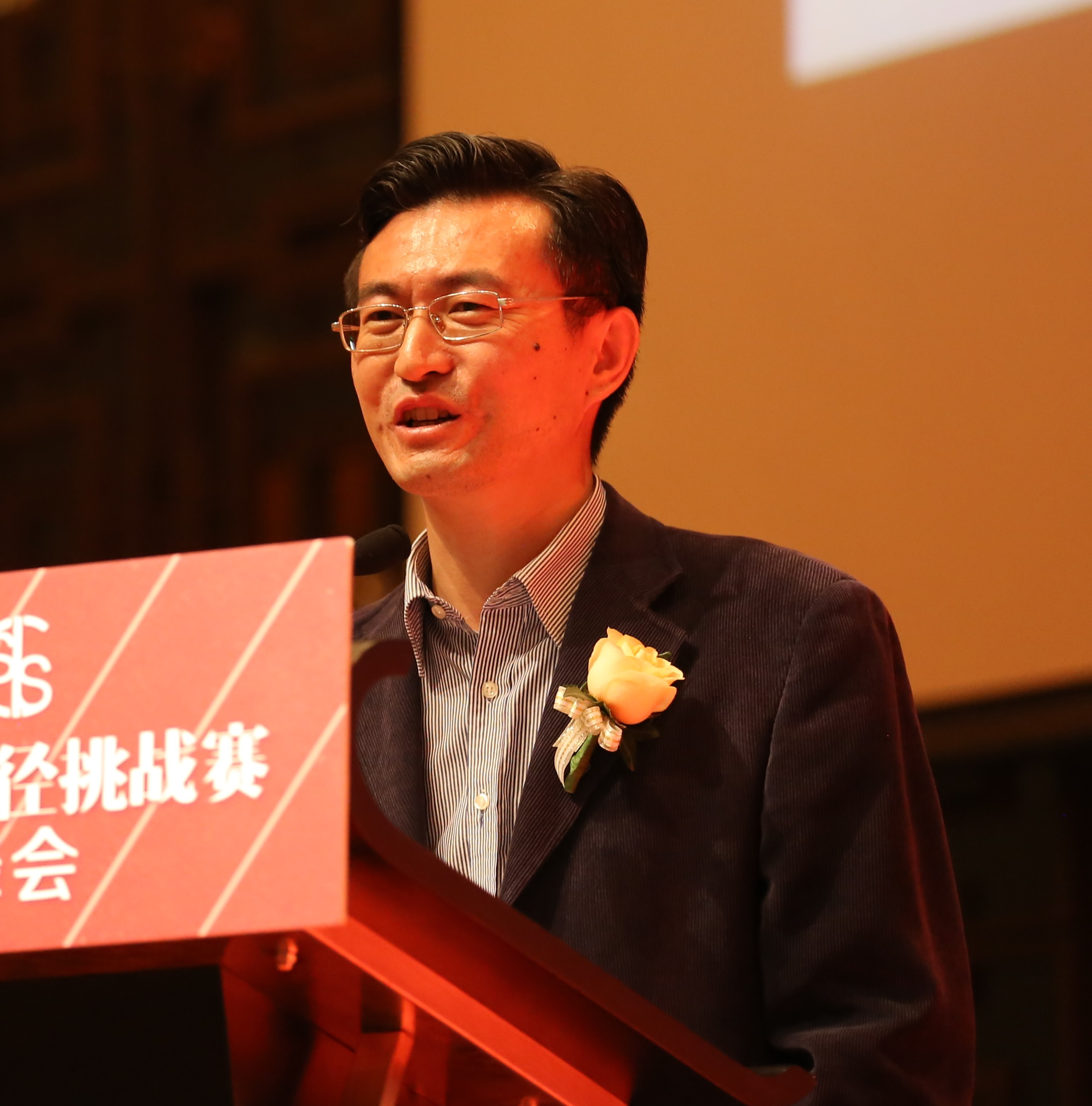 李宏