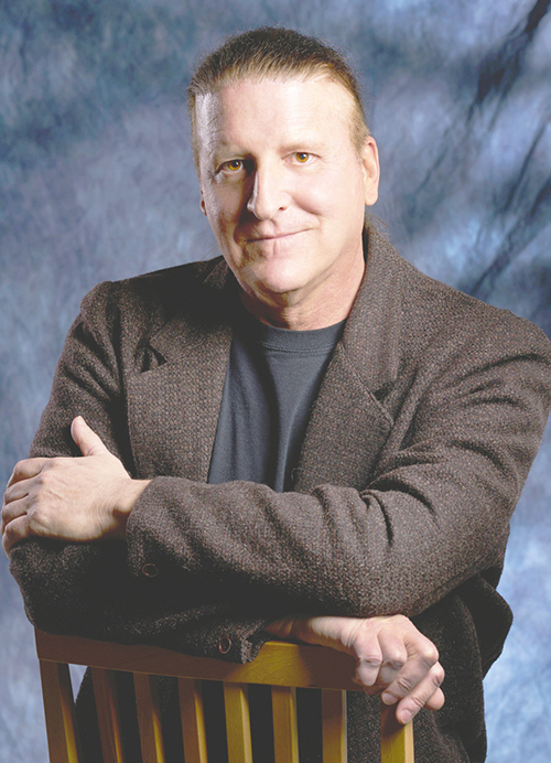 导演 Mark Atkins