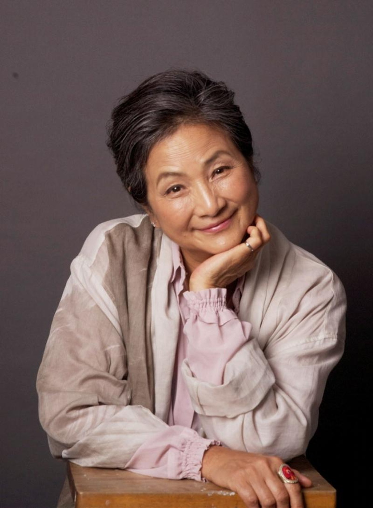 演员表演员饰演角色配音备注张卫健方世玉于正昌--恬妞苗翠花李映淑