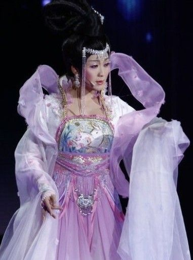 李玉刚