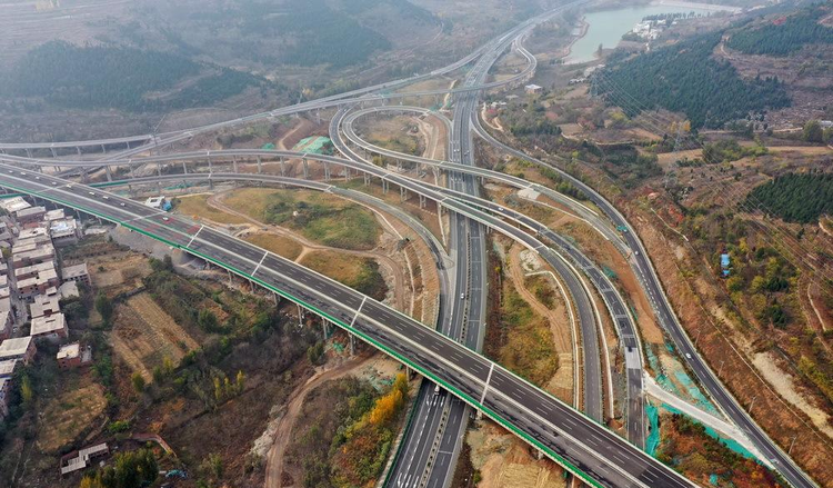 济泰高速公路