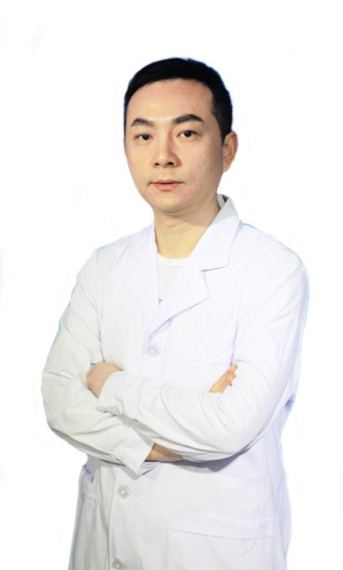 李勇