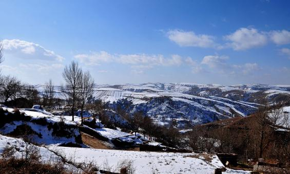 黄土高原雪景图