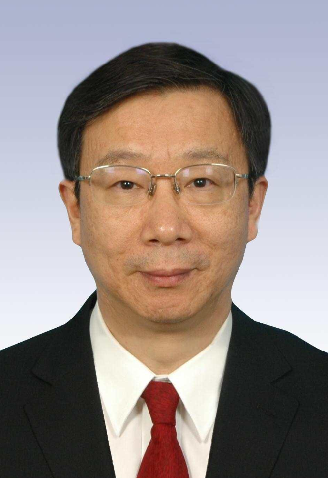 易纲