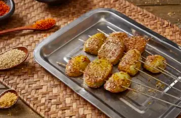 饮食和特产具有地方特色,其中德惠大曲获得优质酒等,40余