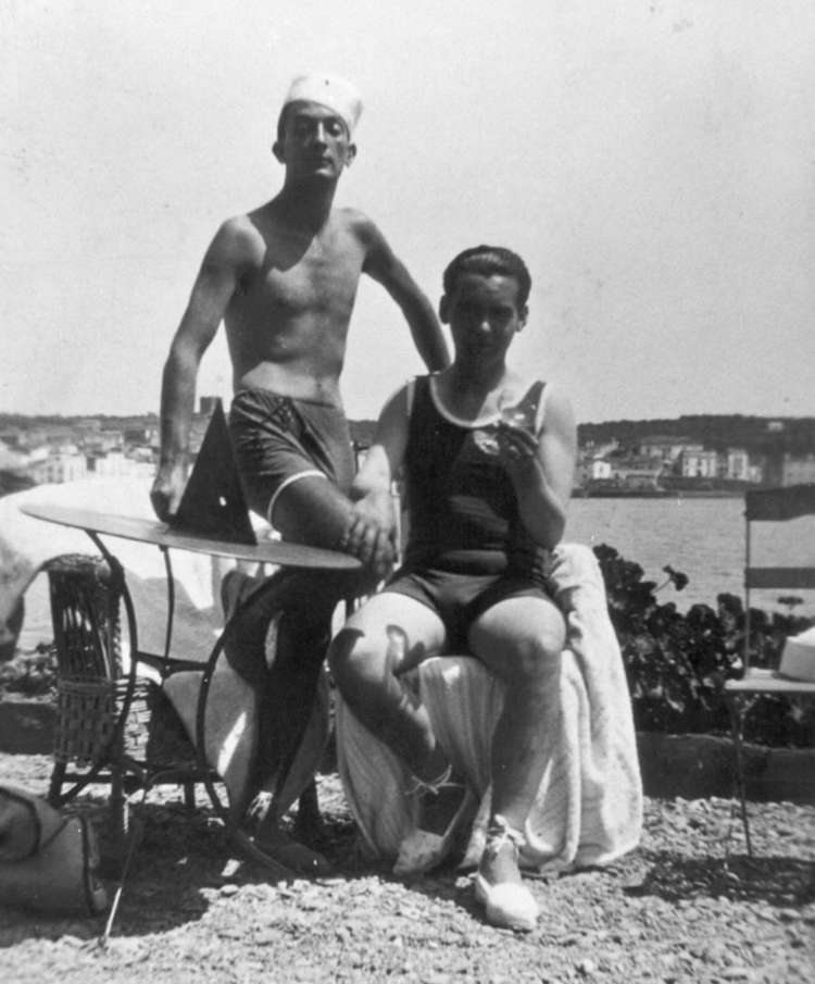 Lorca in 1927 with Dali 洛尔卡 达利.jpeg