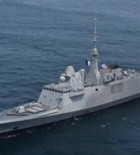 “朗格多克”号护卫舰