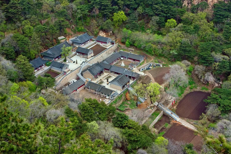 千山
