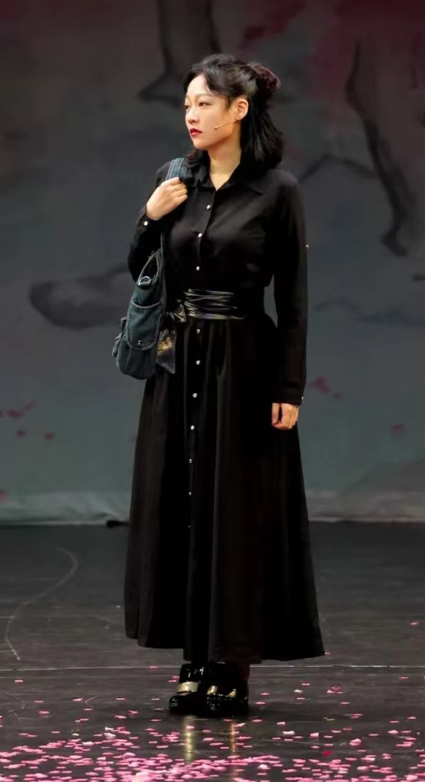 陌生女子.jpeg