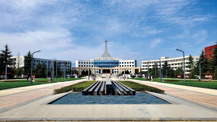 西安明德理工学院