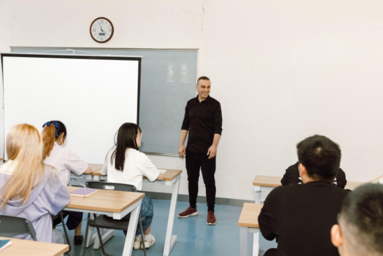 南京理工大学紫金学院