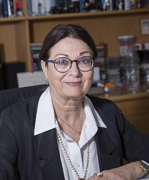 埃丝特·哈尤特