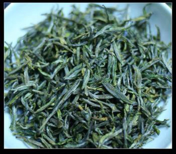 庐山云雾茶.jpeg