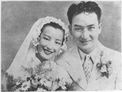 周璇与严华.jpeg