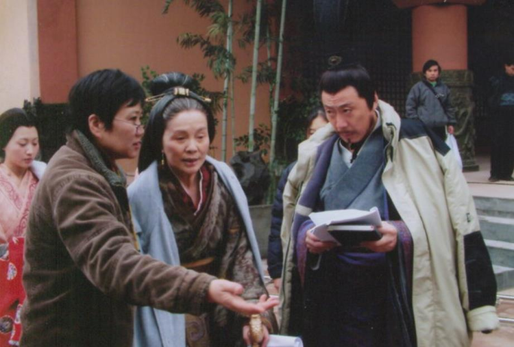 胡玫