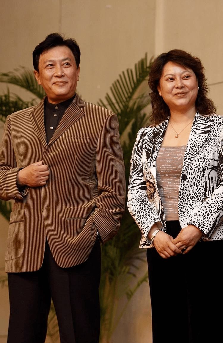 唐国强.png